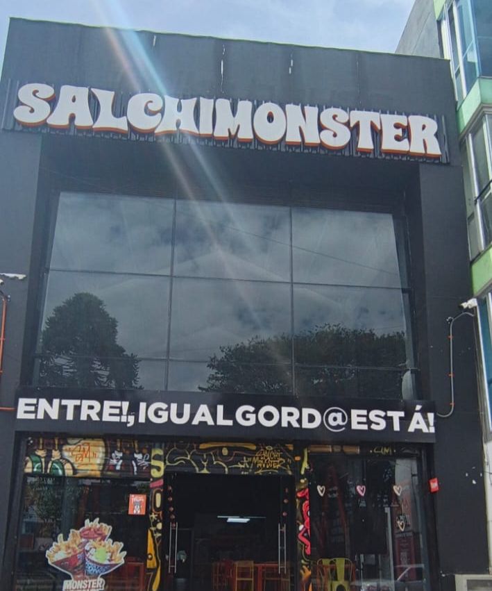 Fachada Restaurante Salchimonster USAQUEN